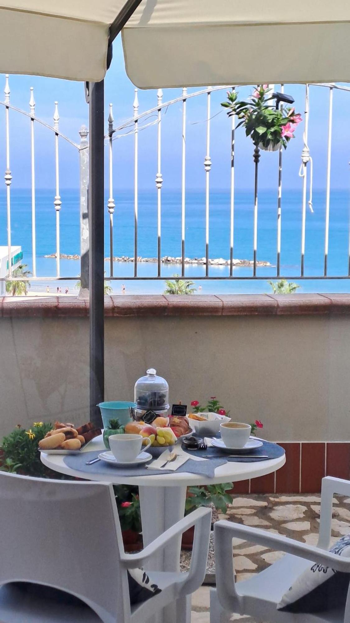 Bed and Breakfast Tramonto Sul Mare Térmoli Exterior foto